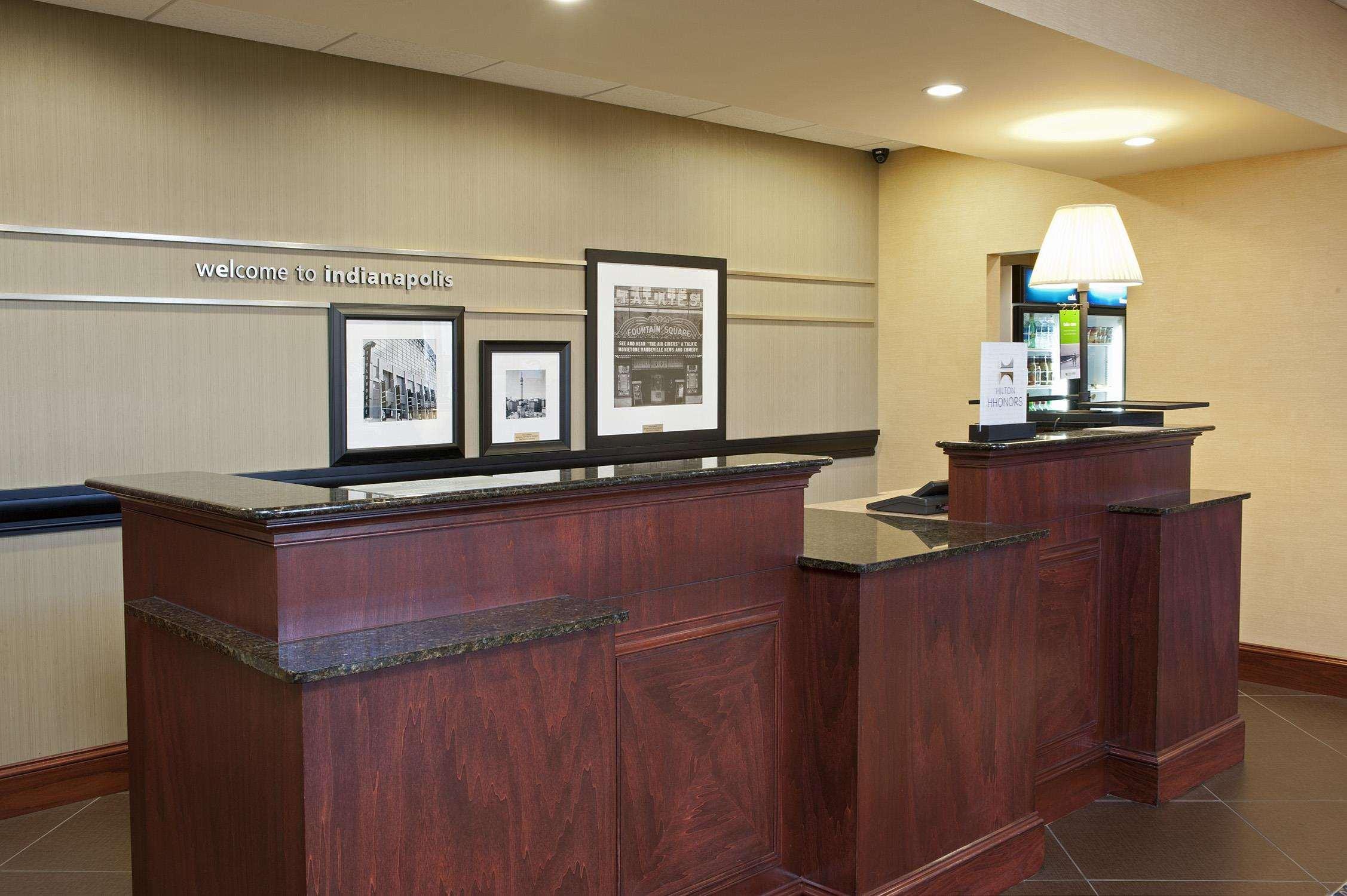 Hampton Inn & Suites Indianapolis-Airport Інтер'єр фото