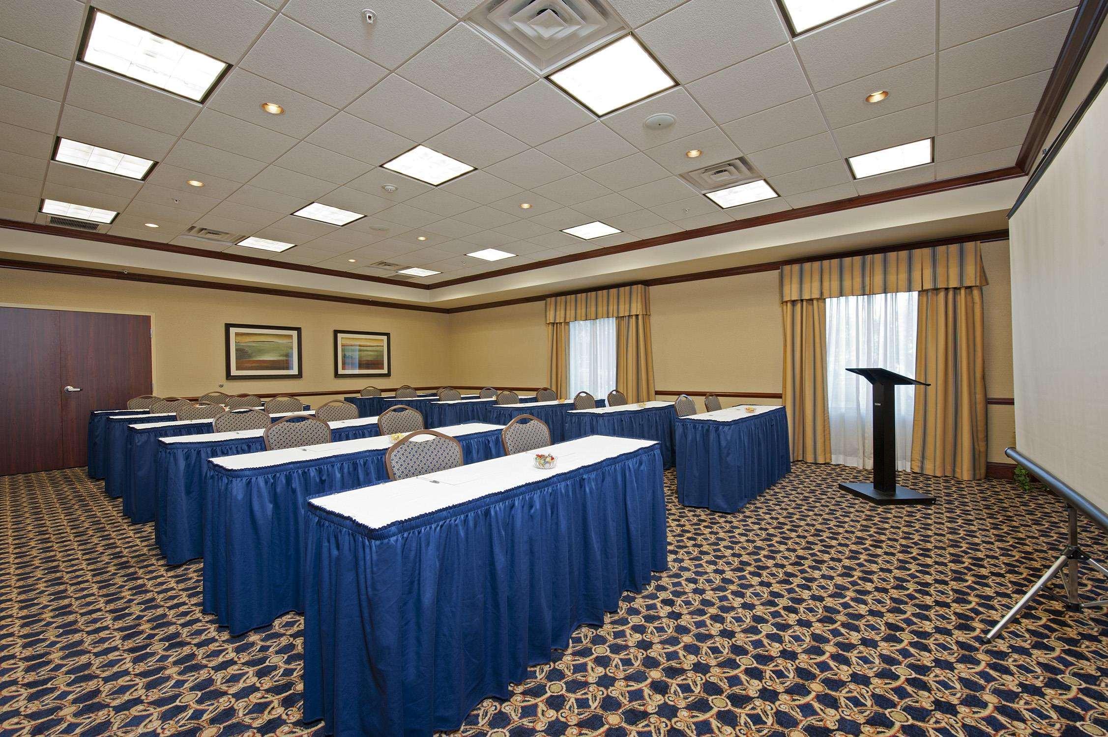 Hampton Inn & Suites Indianapolis-Airport Зручності фото