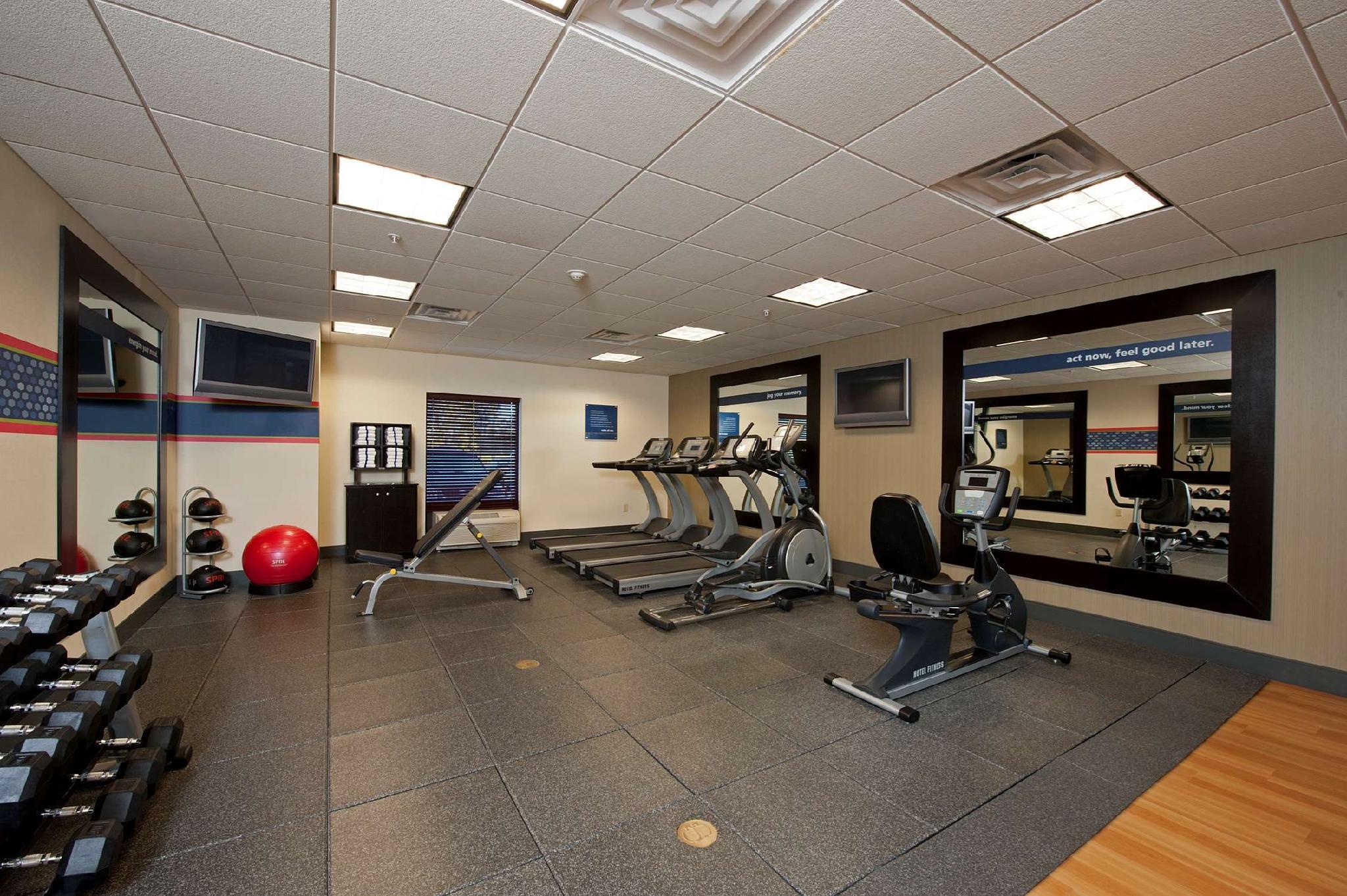 Hampton Inn & Suites Indianapolis-Airport Зручності фото