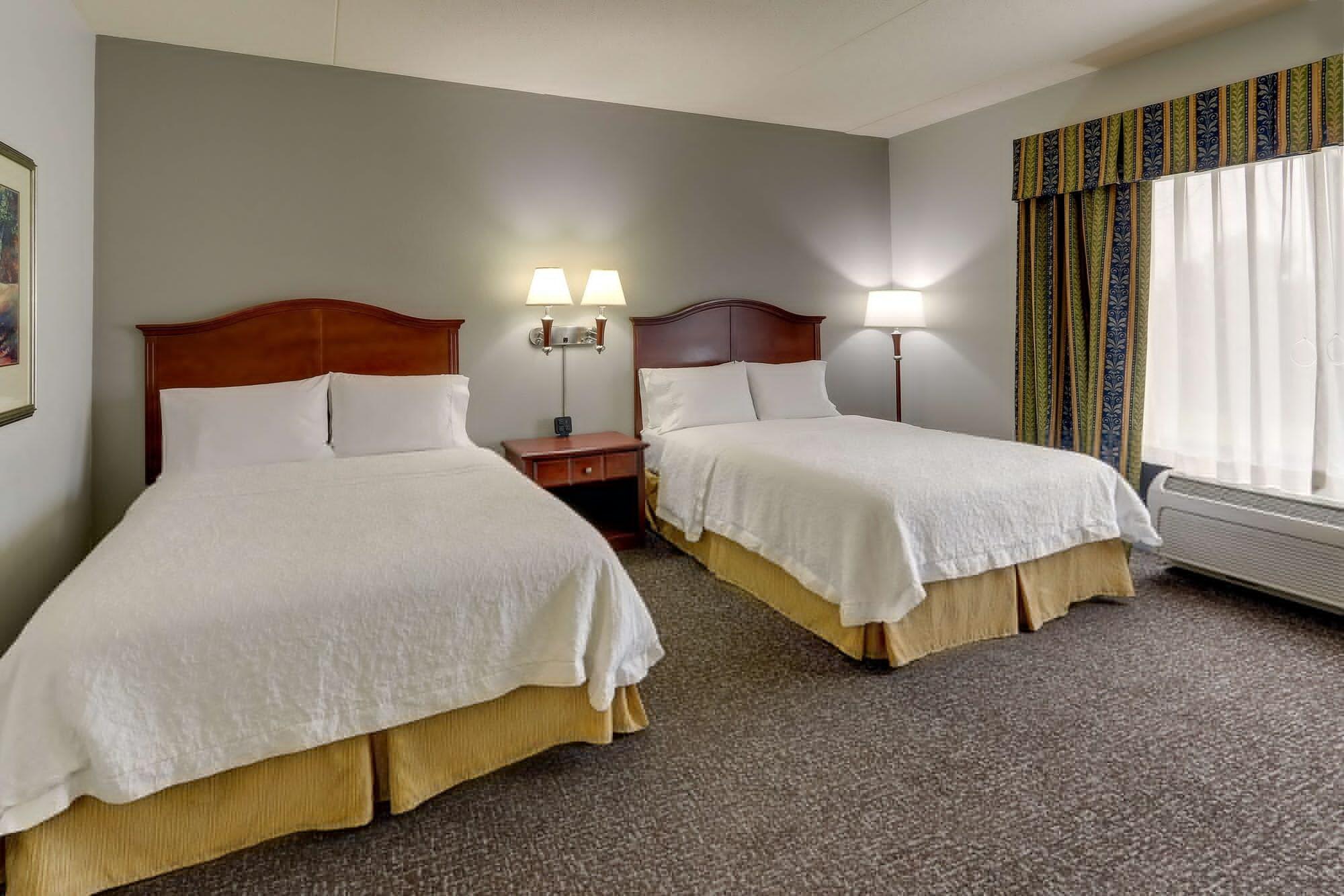 Hampton Inn & Suites Indianapolis-Airport Екстер'єр фото