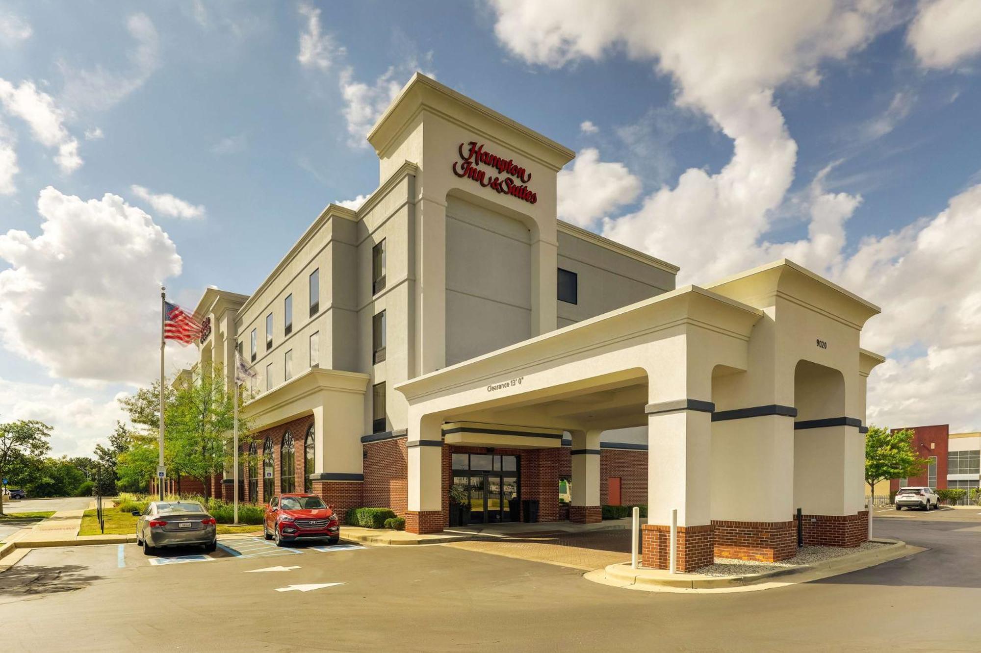Hampton Inn & Suites Indianapolis-Airport Екстер'єр фото