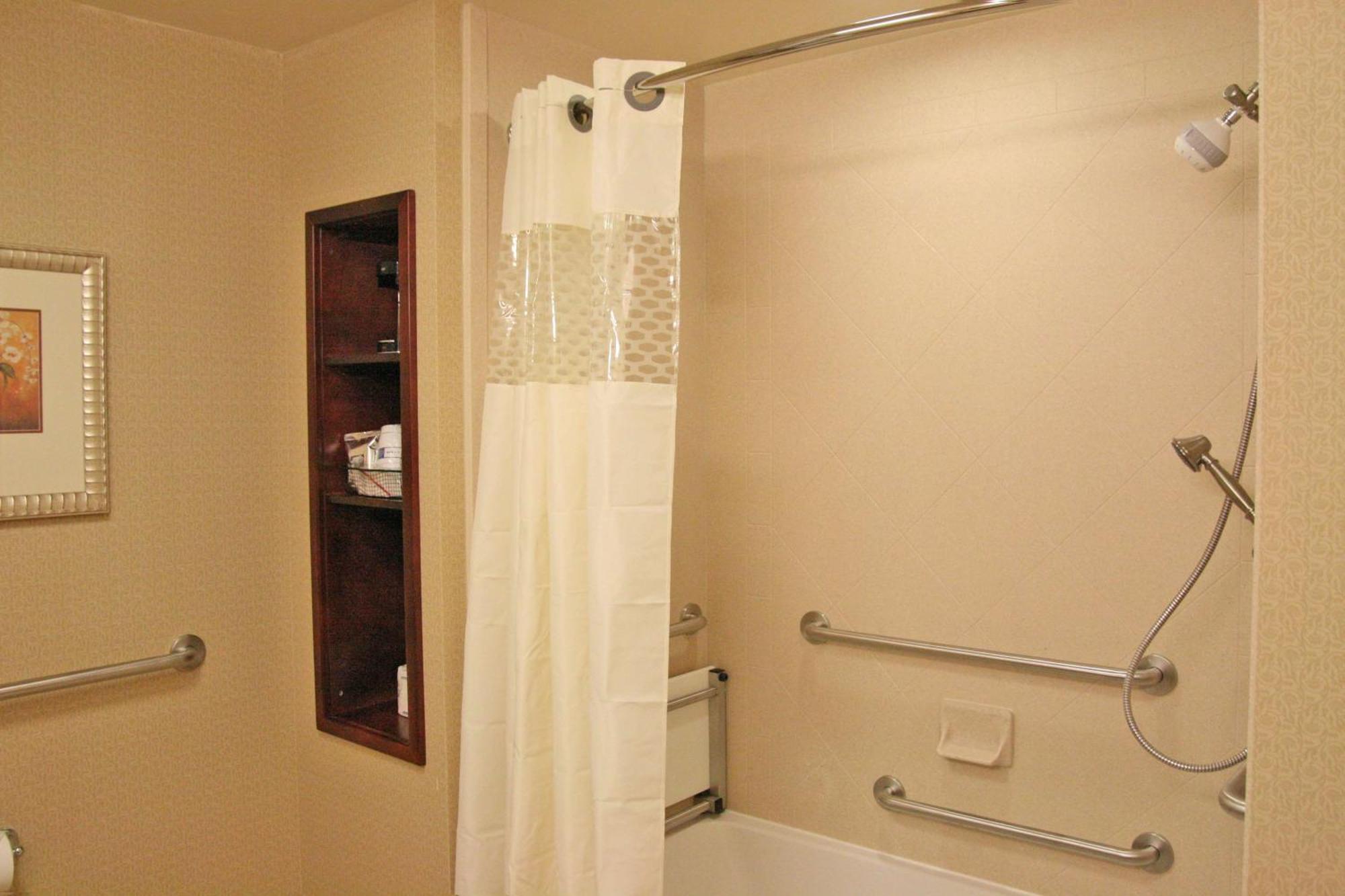 Hampton Inn & Suites Indianapolis-Airport Екстер'єр фото