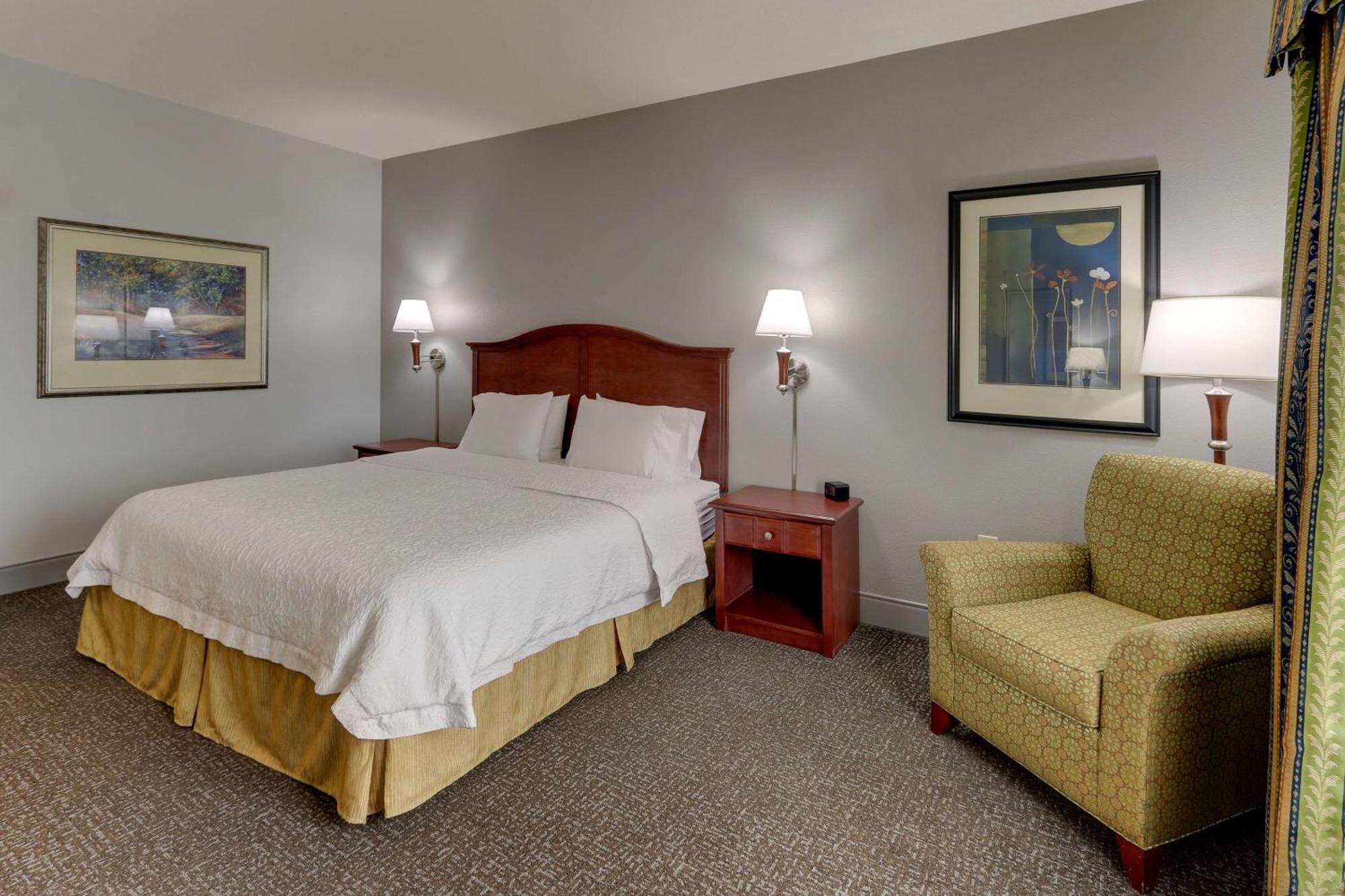 Hampton Inn & Suites Indianapolis-Airport Екстер'єр фото